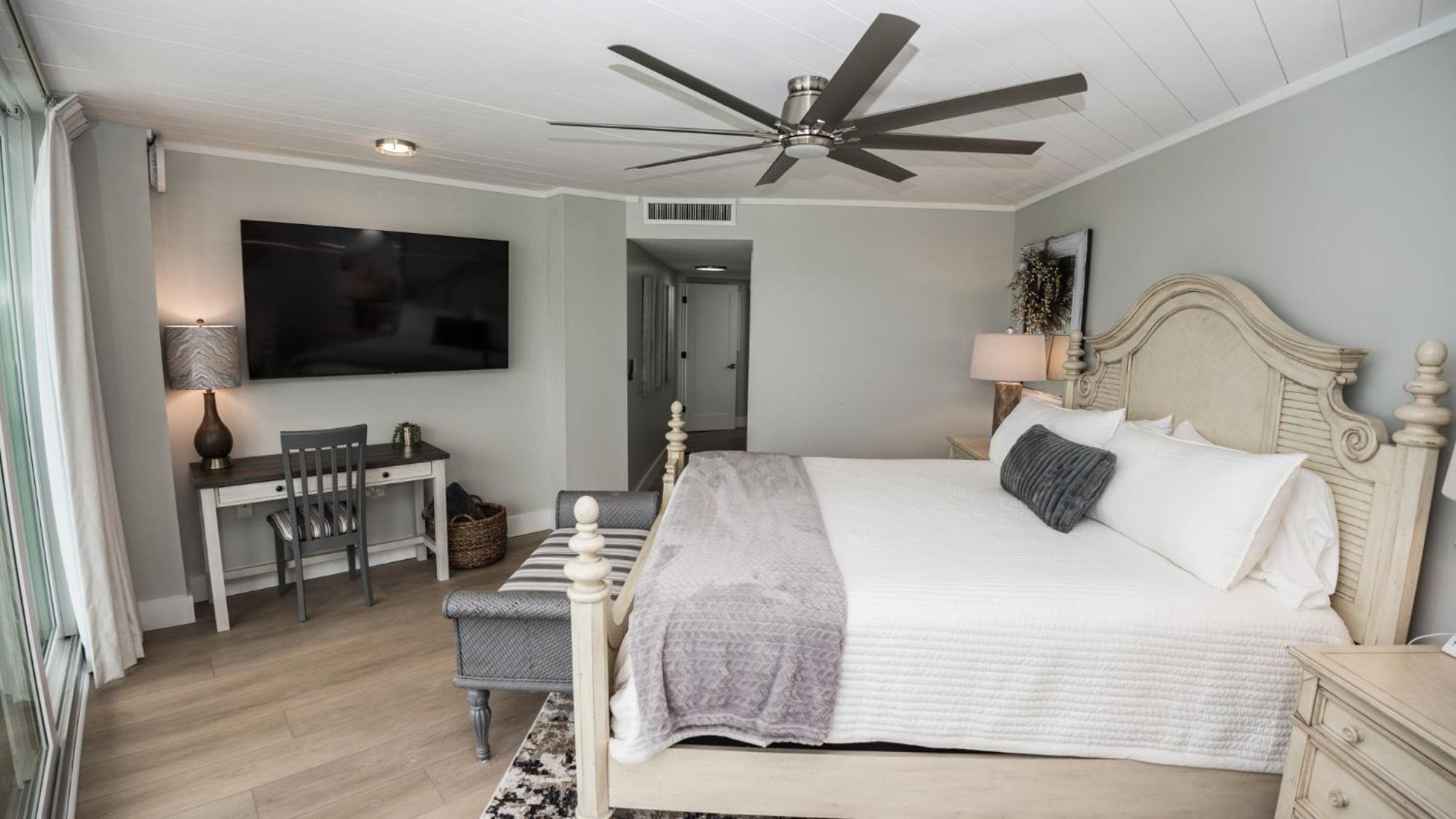 New Rental - 3Br 3Ba Corner Beachfront - 2024 Remodel - 3 Pools, Tiki Hut, Gym, Tennis パナマシティービーチ エクステリア 写真